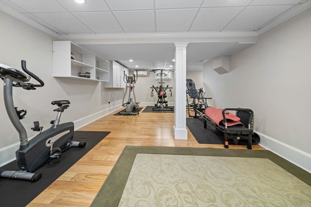 Fitness Equipment, Interior, Recessed Lighting, Wood Texture Flooring