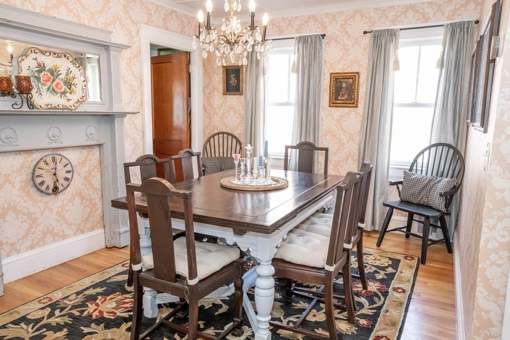 Chandelier, Dining room, Interior, Wood Texture Flooring