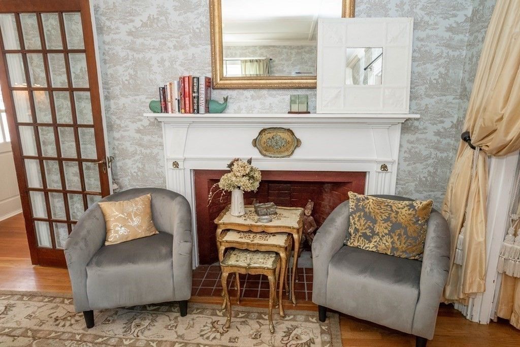 Dining room, Fireplace, Interior, Wood Texture Flooring