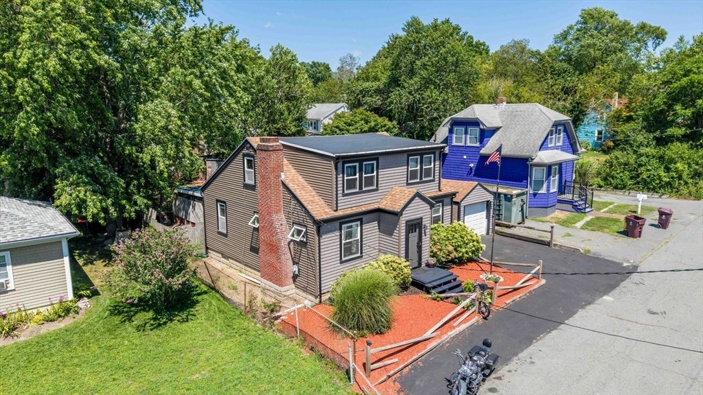 Exterior, Drone