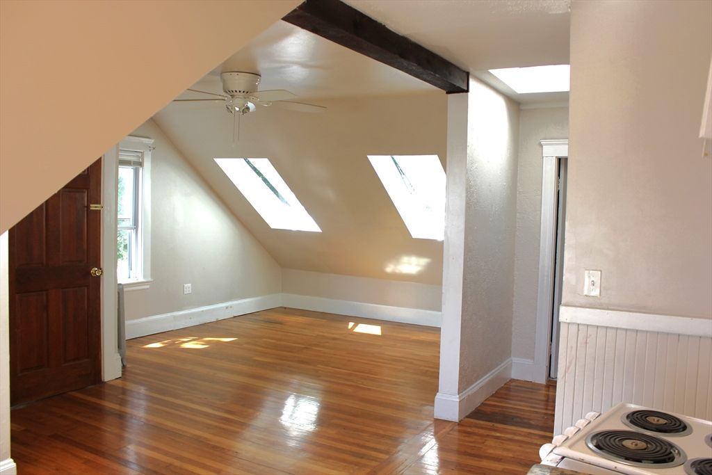 Empty room, Interior, Wooden Beams, Wood Texture Flooring
