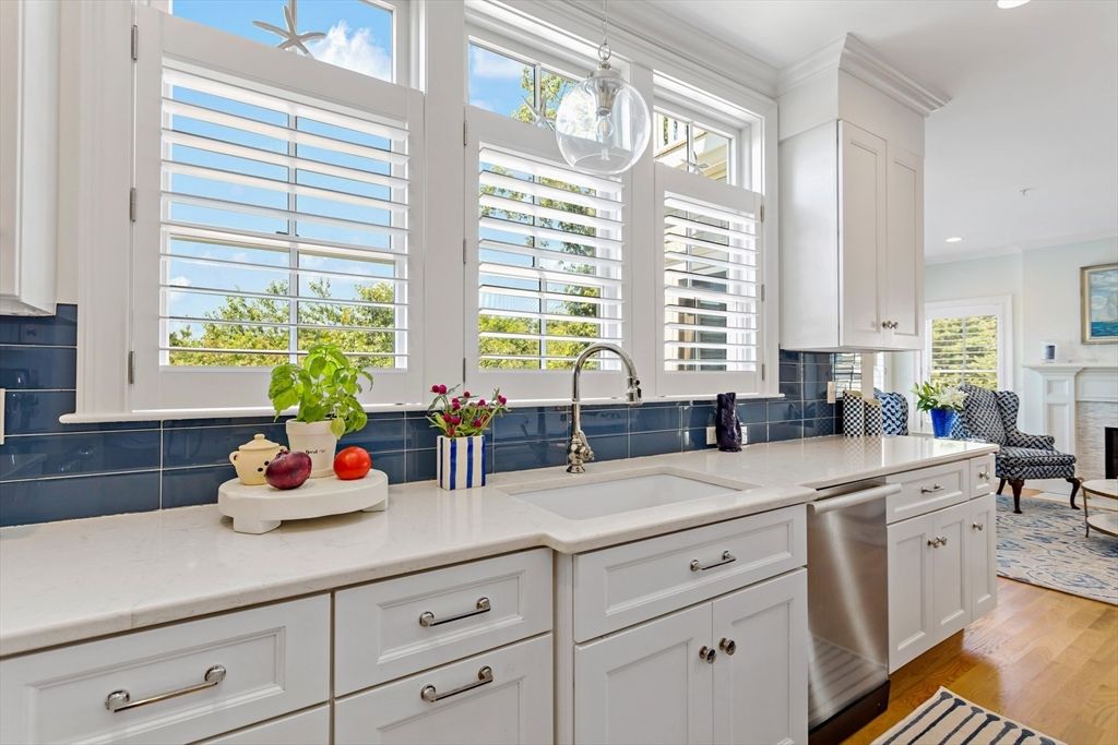 Fireplace, Interior, Kitchen, Pendant Lights, Recessed Lighting, Stainless Steel Appliances, Wood Texture Flooring
