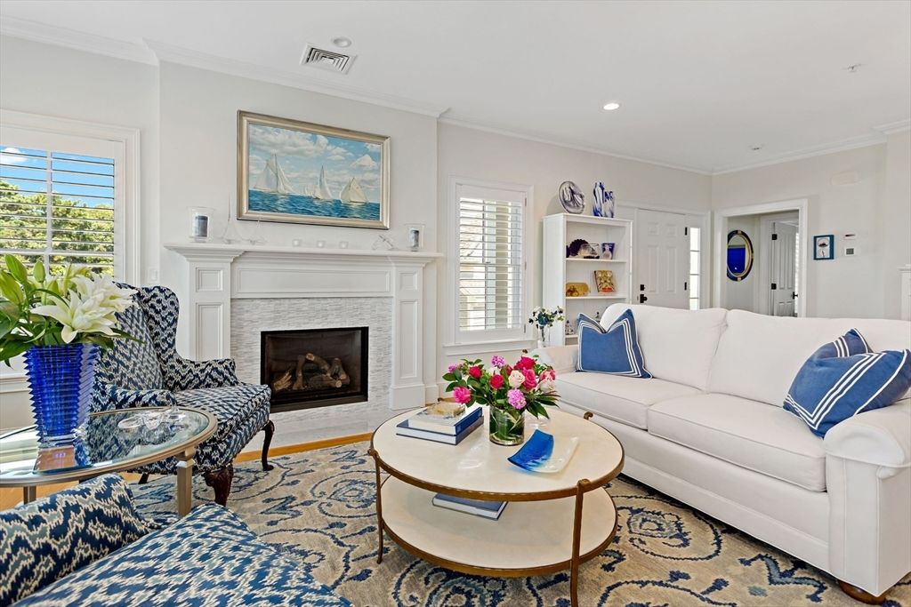Fireplace, Interior, Living room, Recessed Lighting