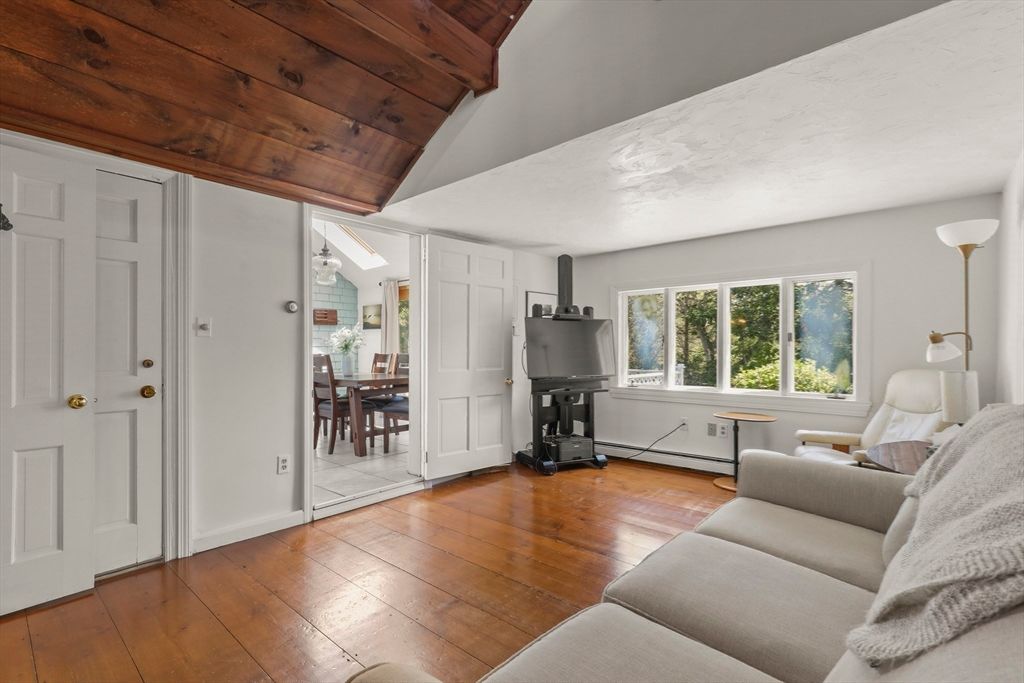 Dining room, Interior, Living room, Wooden Ceilings, Wood Texture Flooring