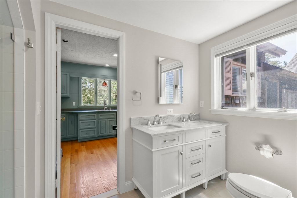 Bathroom, Interior, Recessed Lighting, Wood Texture Flooring