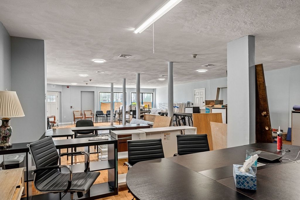 Dining room, Interior, Kitchen, Recessed Lighting