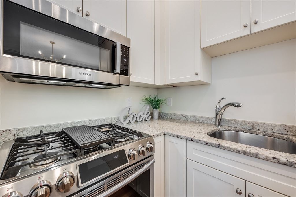 Interior, Kitchen, Stainless Steel Appliances