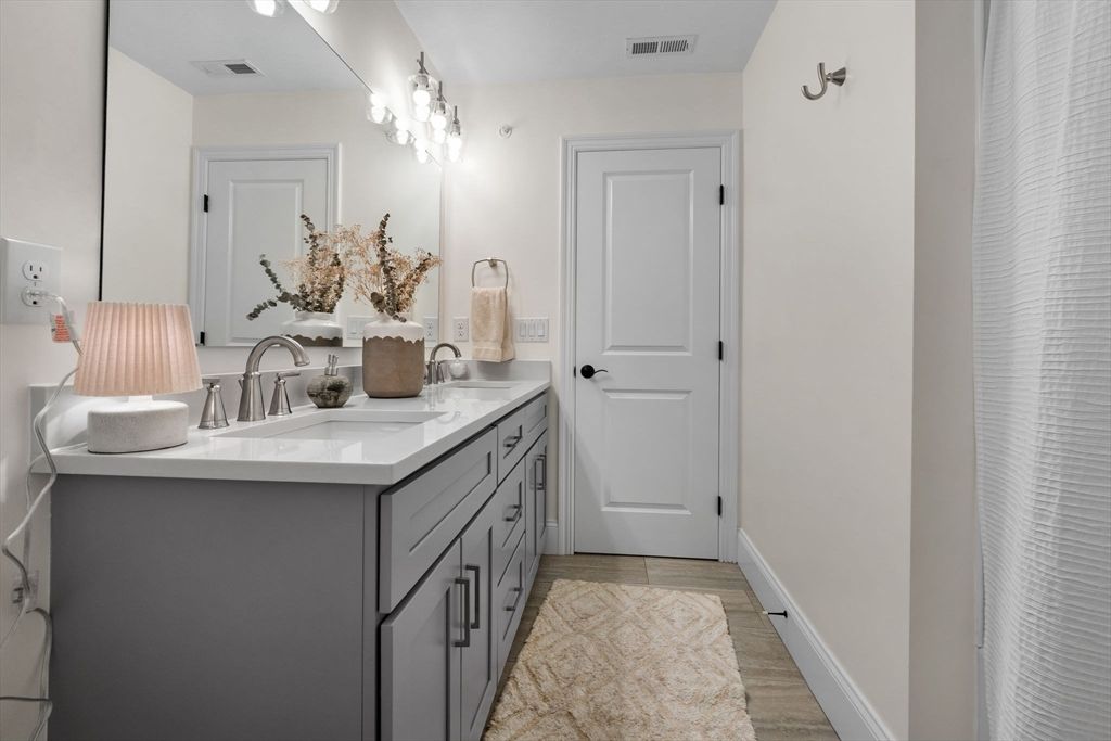 Bathroom, Dual Sink Vanities, Interior, Wood Texture Flooring