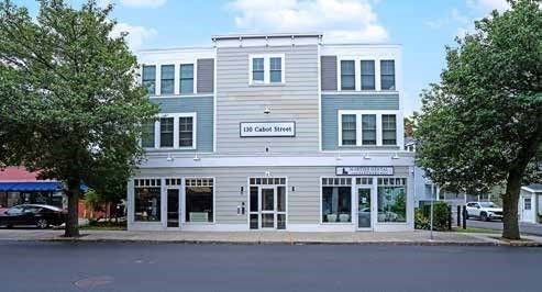 Exterior, Facade, Rowhouse