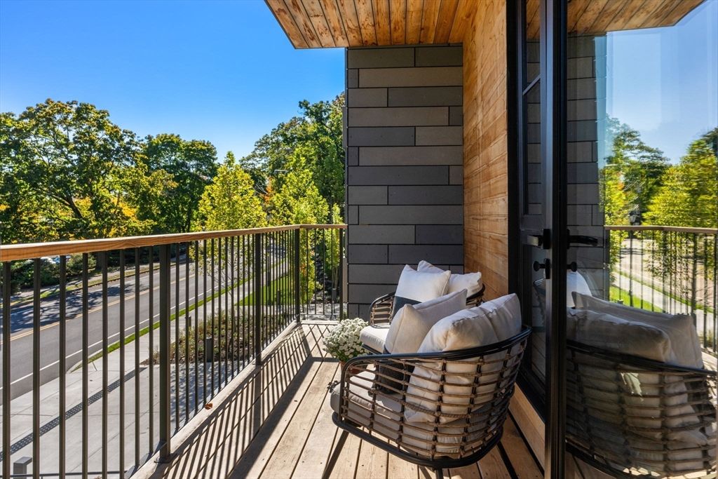 Exterior, Wood Texture Flooring