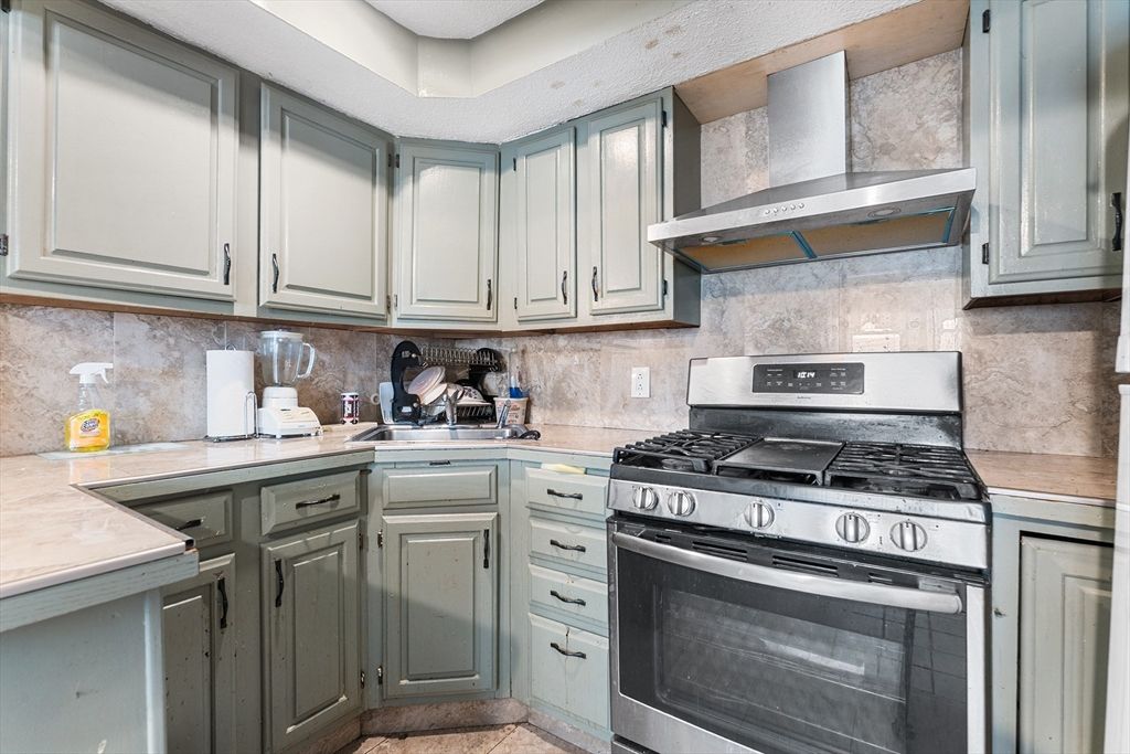 Interior, Kitchen, Stainless Steel Appliances