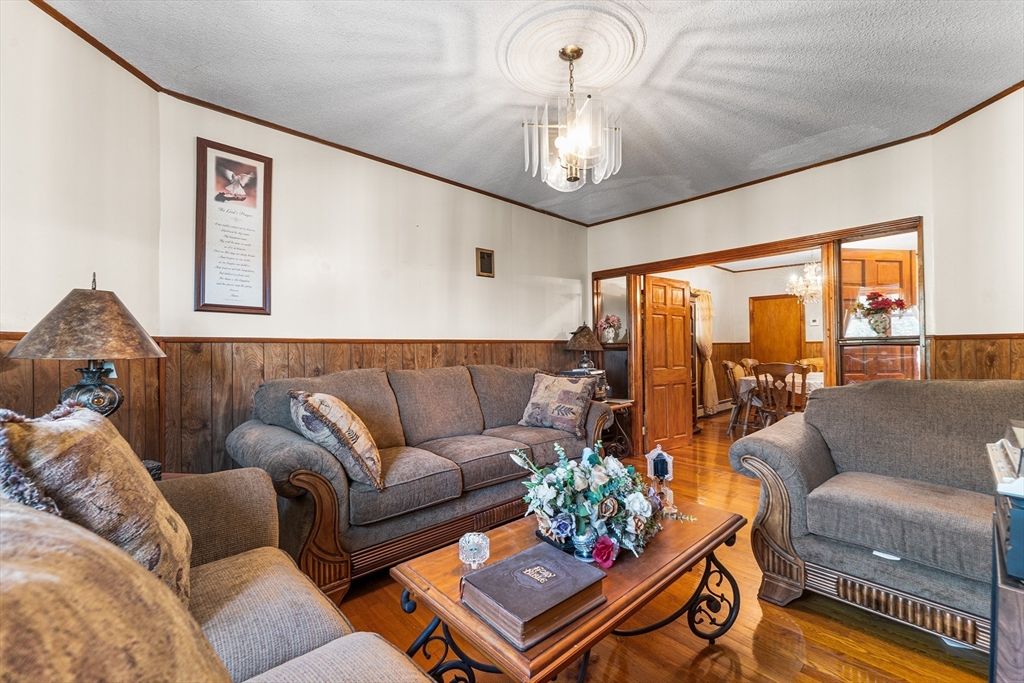 Chandelier, Dining room, Interior, Living room, Wood Texture Flooring