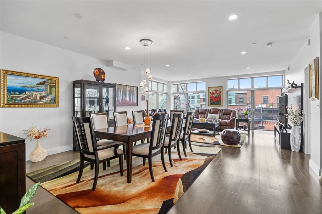 Dining room, Interior, Living room, Pendant Lights, Recessed Lighting, Wood Texture Flooring