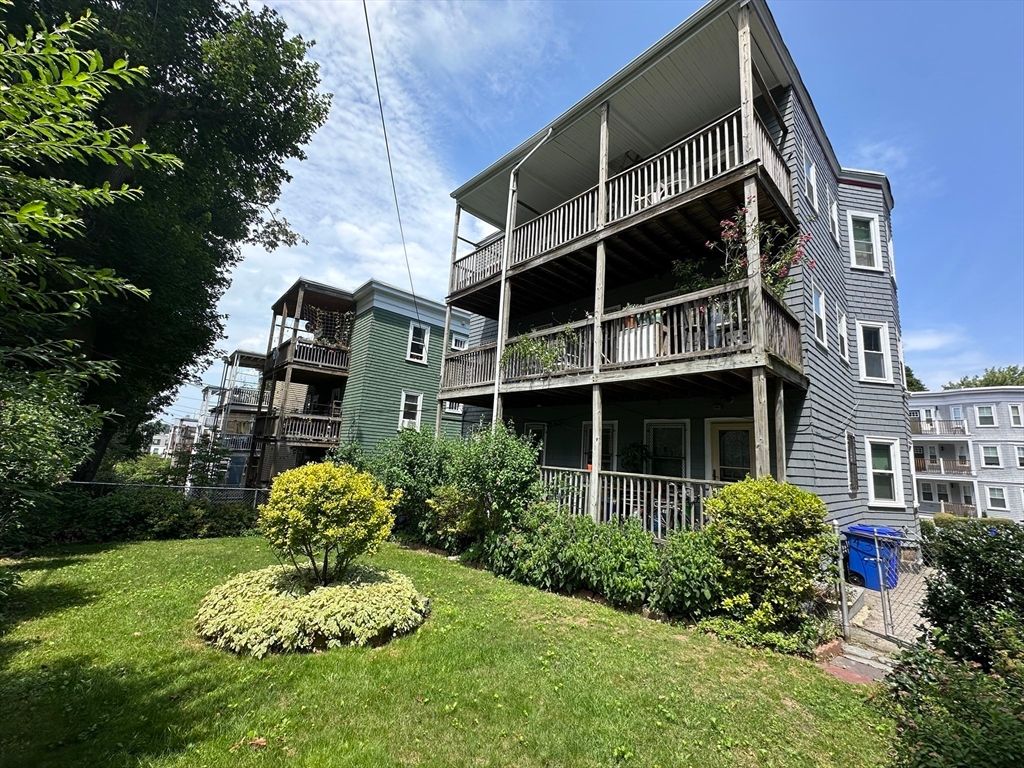 Backyard, Exterior, Facade, Condo Building
