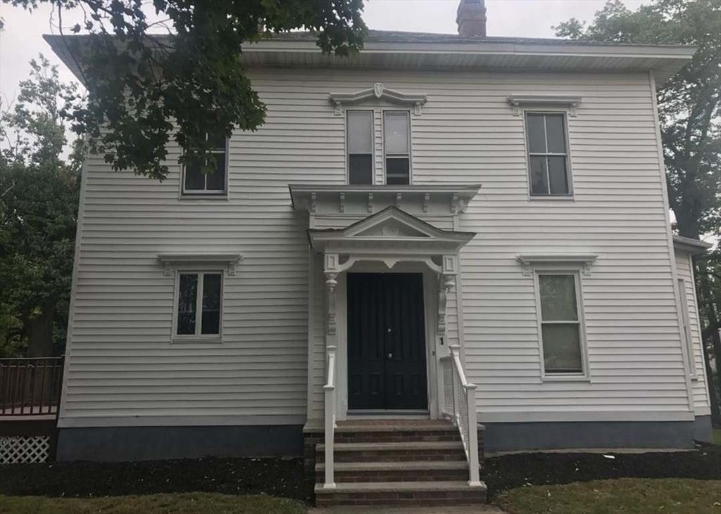 Exterior, Facade, Georgian