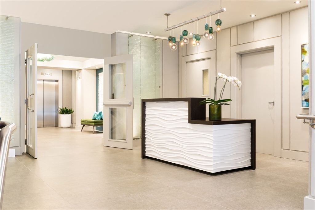 Elevator, Interior, Pendant Lights, Recessed Lighting