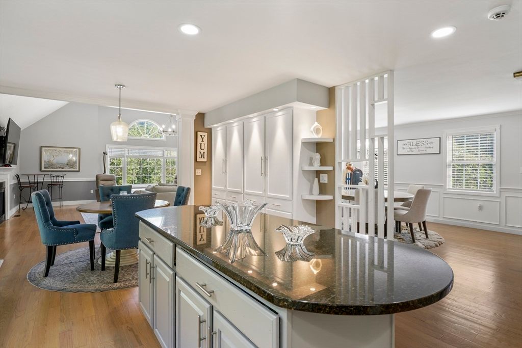 Dining room, Interior, Pendant Lights, Recessed Lighting, Wood Texture Flooring