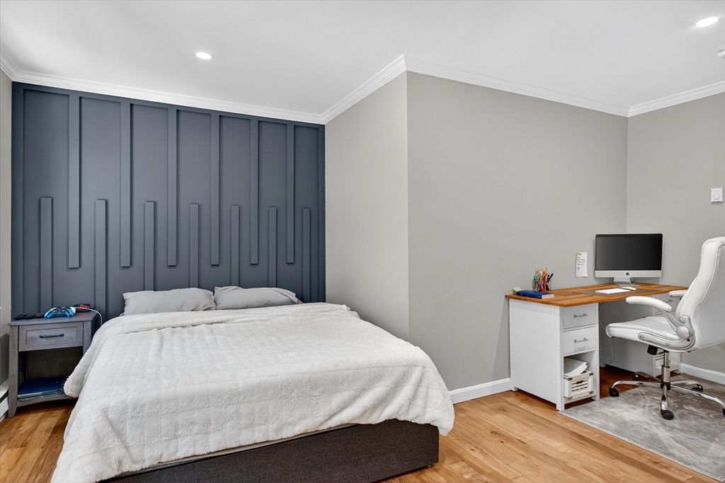 Bedroom, Home Office, Interior, Recessed Lighting, Wood Texture Flooring