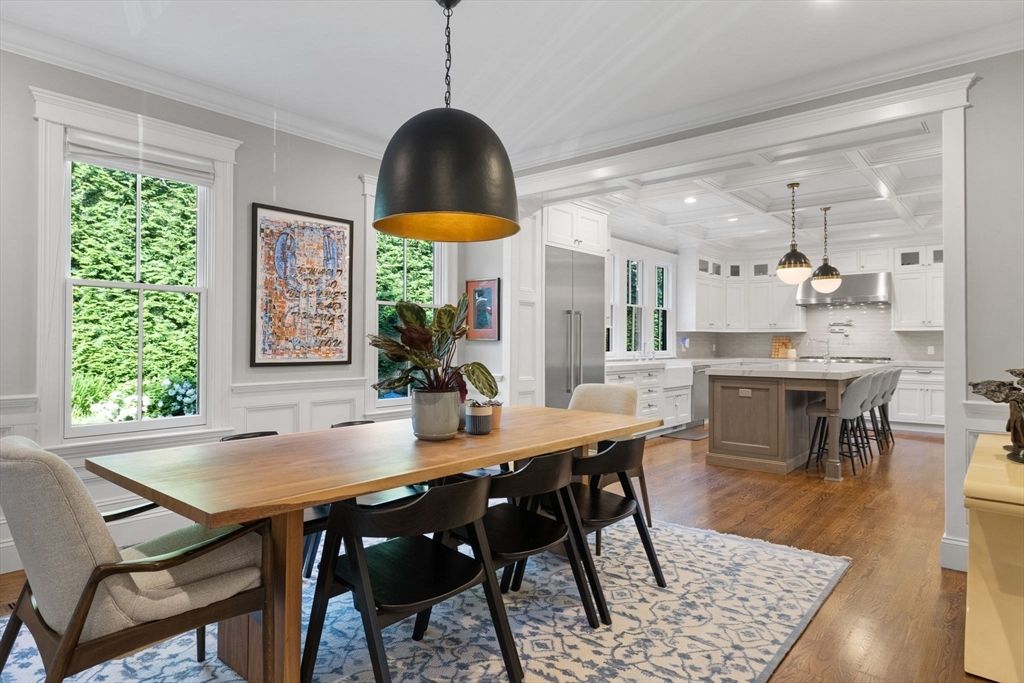 Dining room, Interior, Kitchen, Pendant Lights, Recessed Lighting, Wood Texture Flooring
