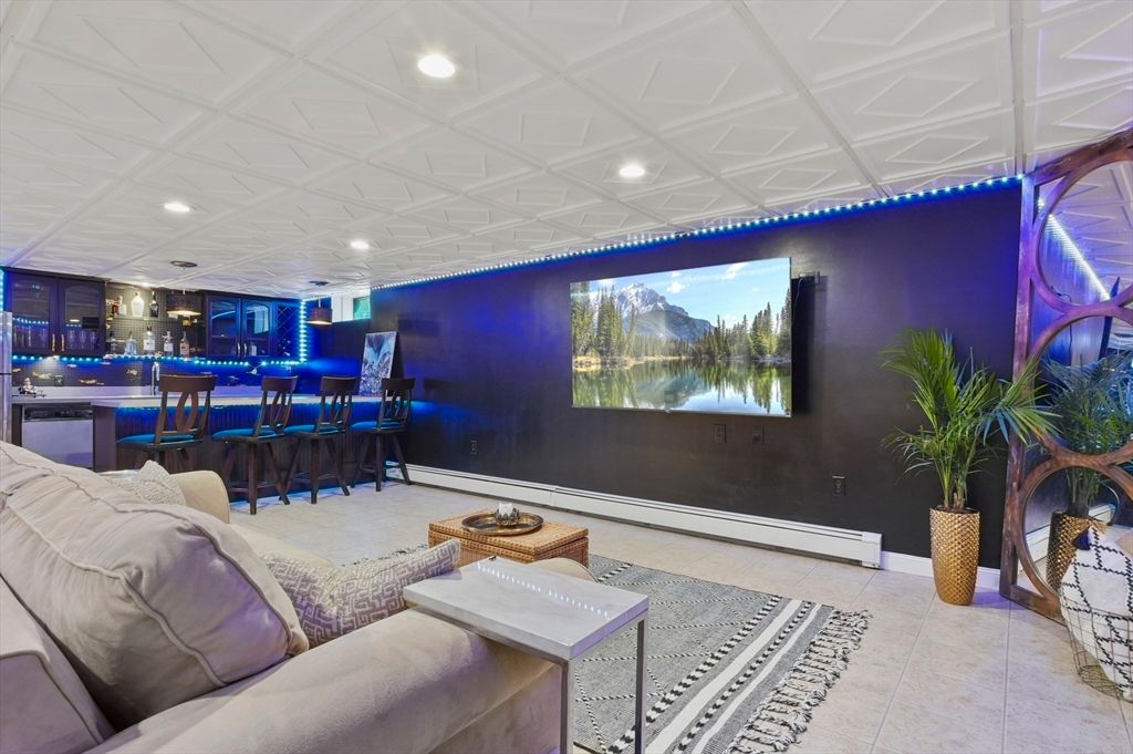 Interior, Living room, Recessed Lighting