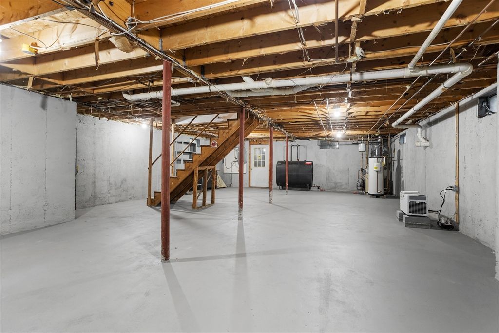 Interior, Wooden Beams