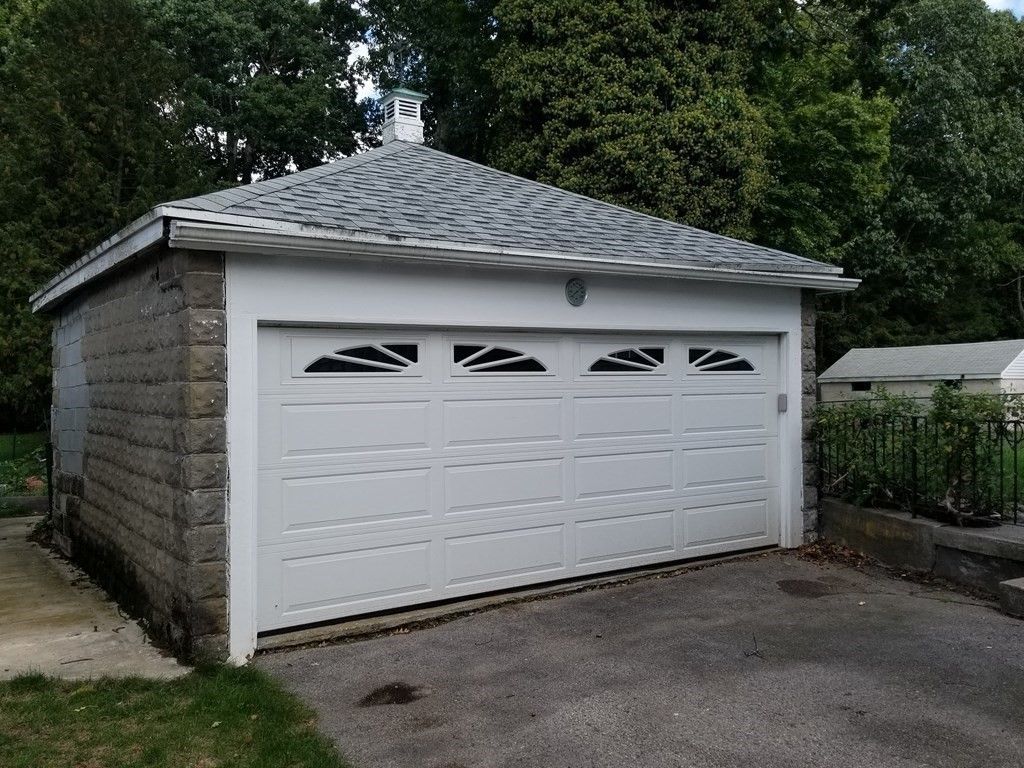 Detached Garage, Exterior