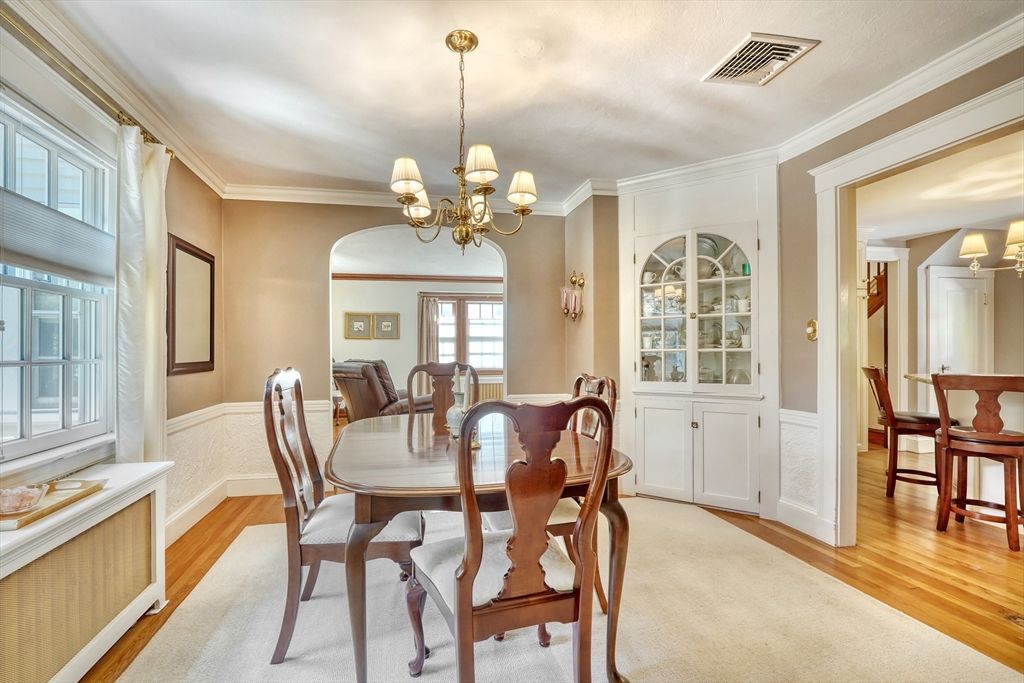 Chandelier, Dining room, Interior, Wood Texture Flooring