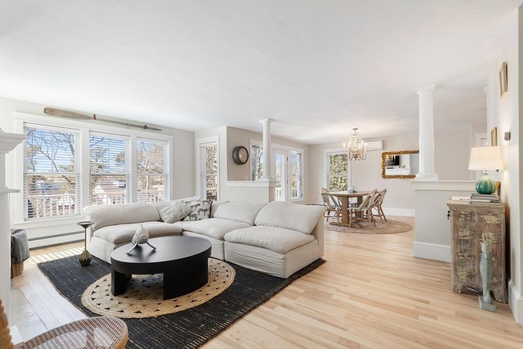 Chandelier, Dining room, Interior, Living room, Wood Texture Flooring