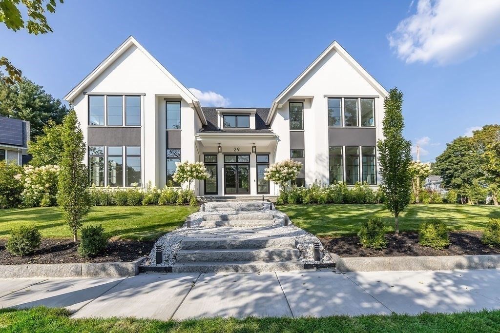 Exterior, Facade, Farmhouse