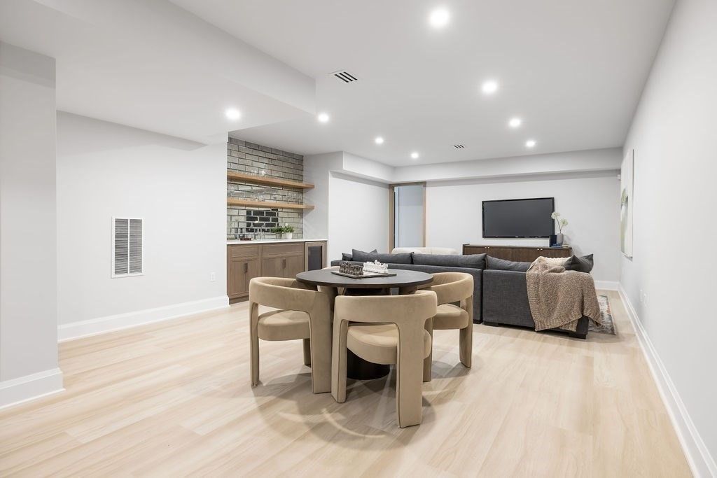 Dining room, Interior, Living room, Recessed Lighting, Wood Texture Flooring, Wooden Walls