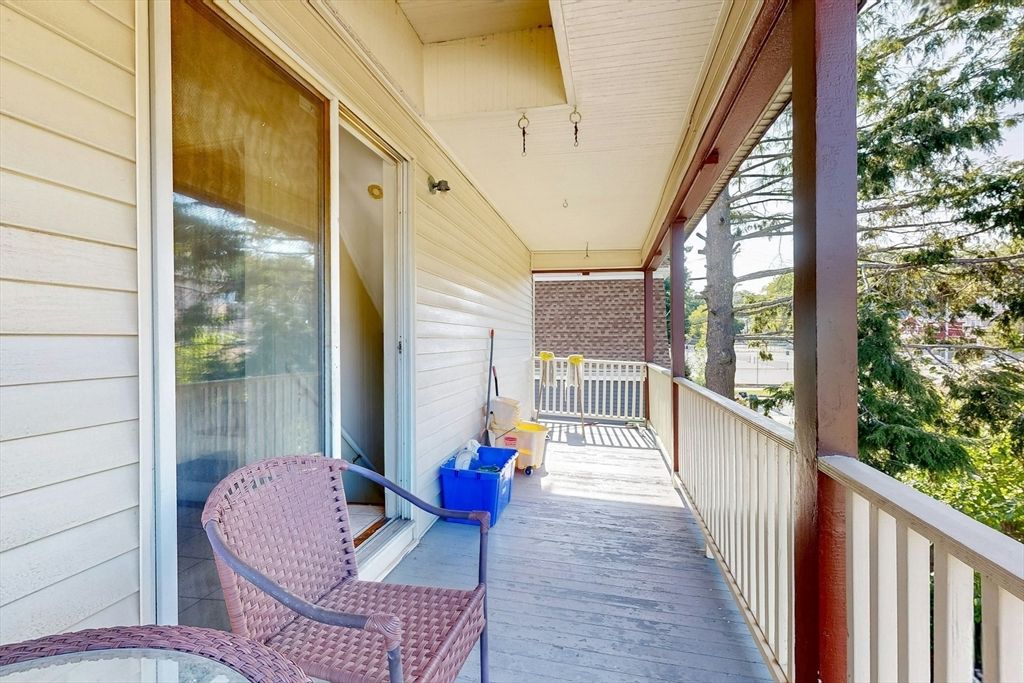 Exterior, Wood Texture Flooring