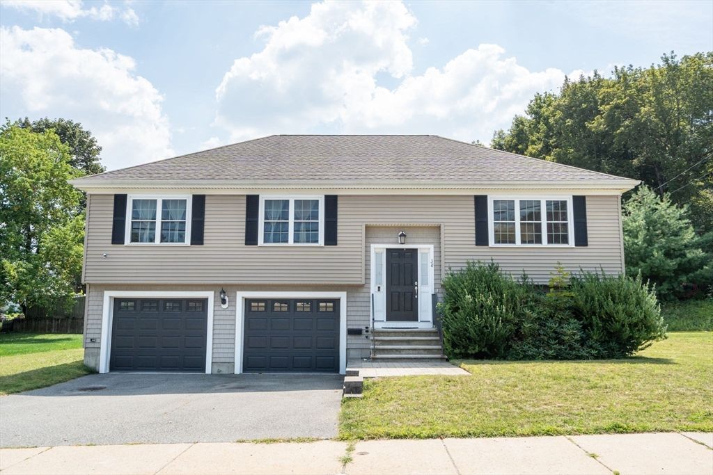 Attached, Exterior, Facade, Raised Ranch