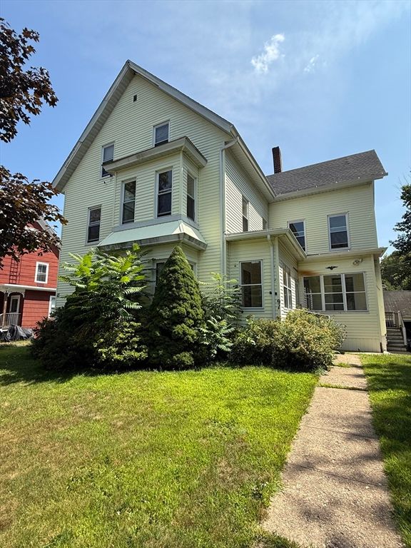 Backyard, Exterior, Facade, Farmhouse