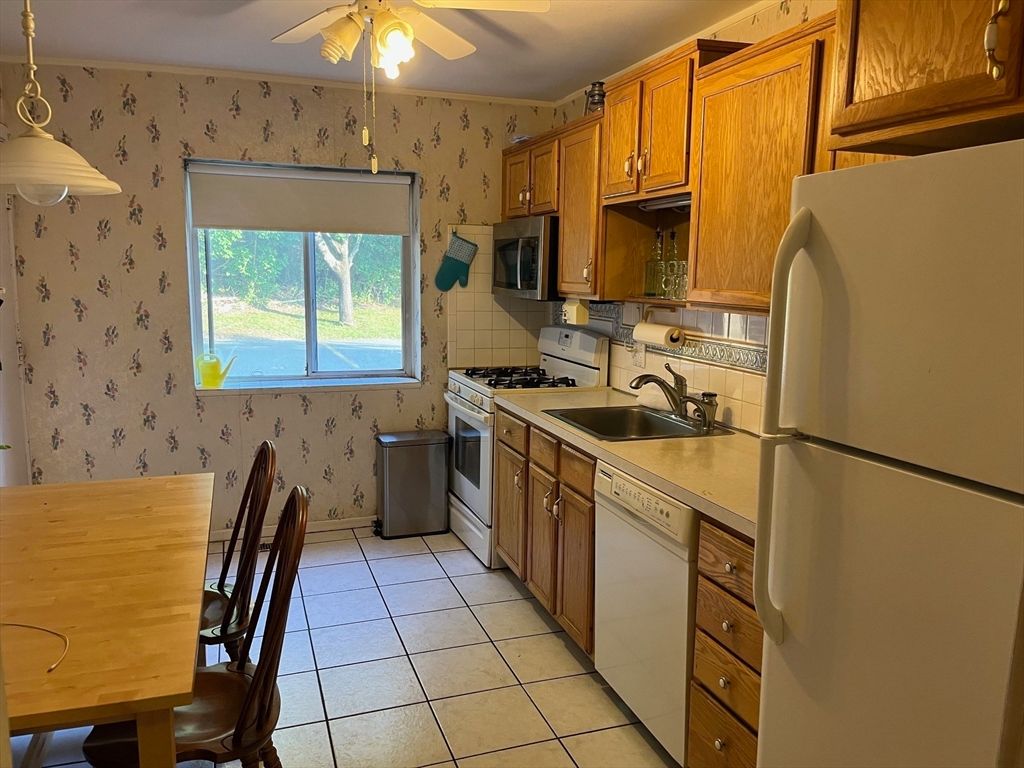 Dining room, Interior, Kitchen