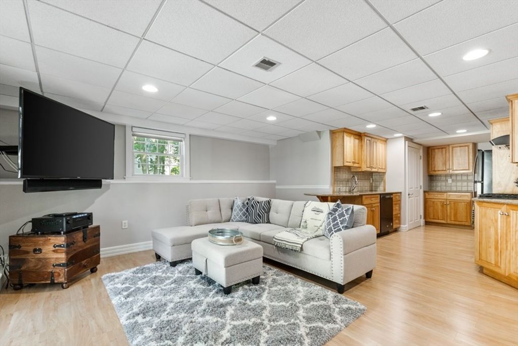 Interior, Kitchen, Living room, Recessed Lighting, Wood Texture Flooring