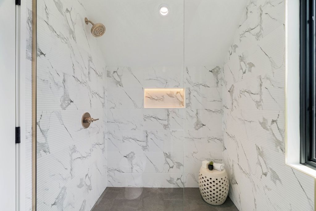 Bathroom, Interior, Marble Walls, Recessed Lighting