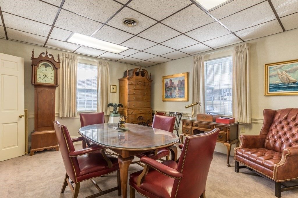 Dining room, Interior