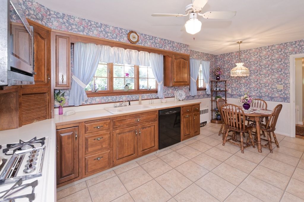 Dining room, Interior, Kitchen, Pendant Lights