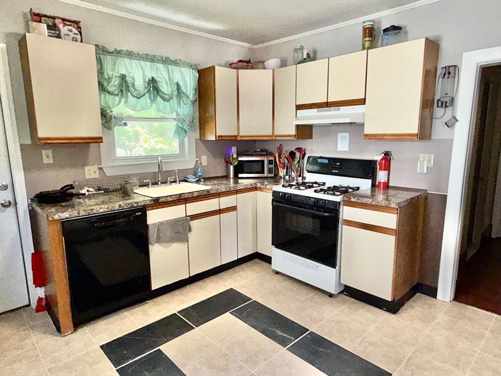 Interior, Kitchen