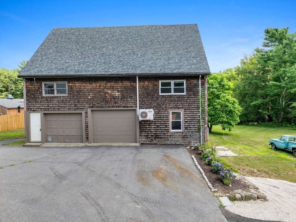Attached, Exterior, Facade, Brick Facade, Cape Cod
