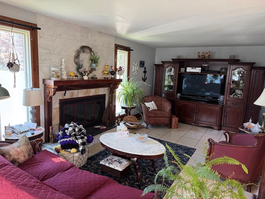 Fireplace, Interior, Living room