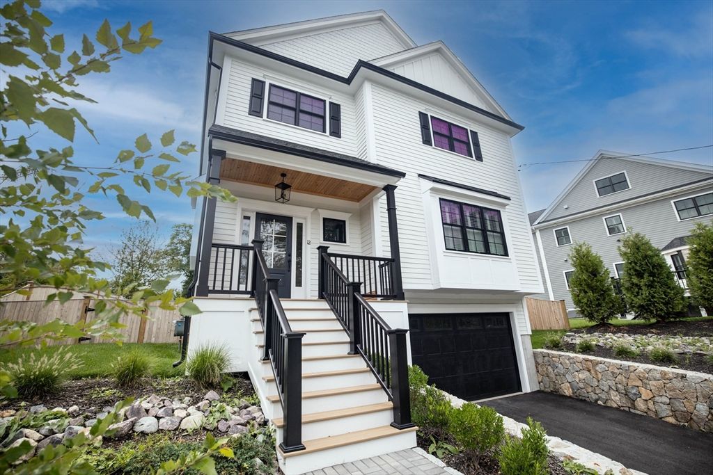 Attached, Exterior, Facade, Farmhouse