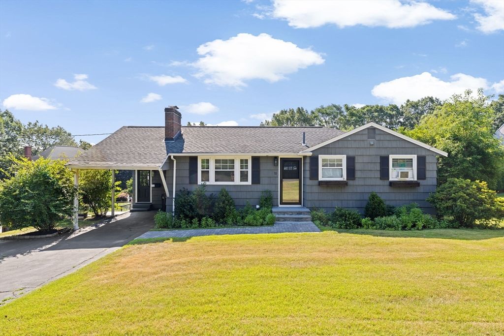 Backyard, Exterior, Facade, Ranch