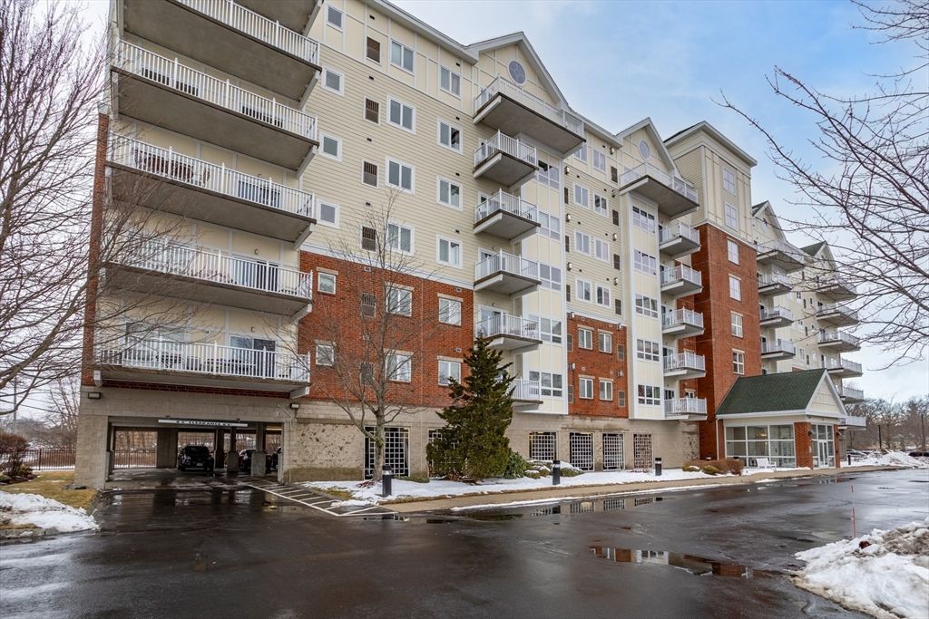 Exterior, Facade, Condo Building