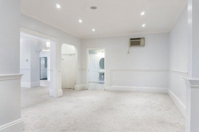 Empty room, Interior, Recessed Lighting