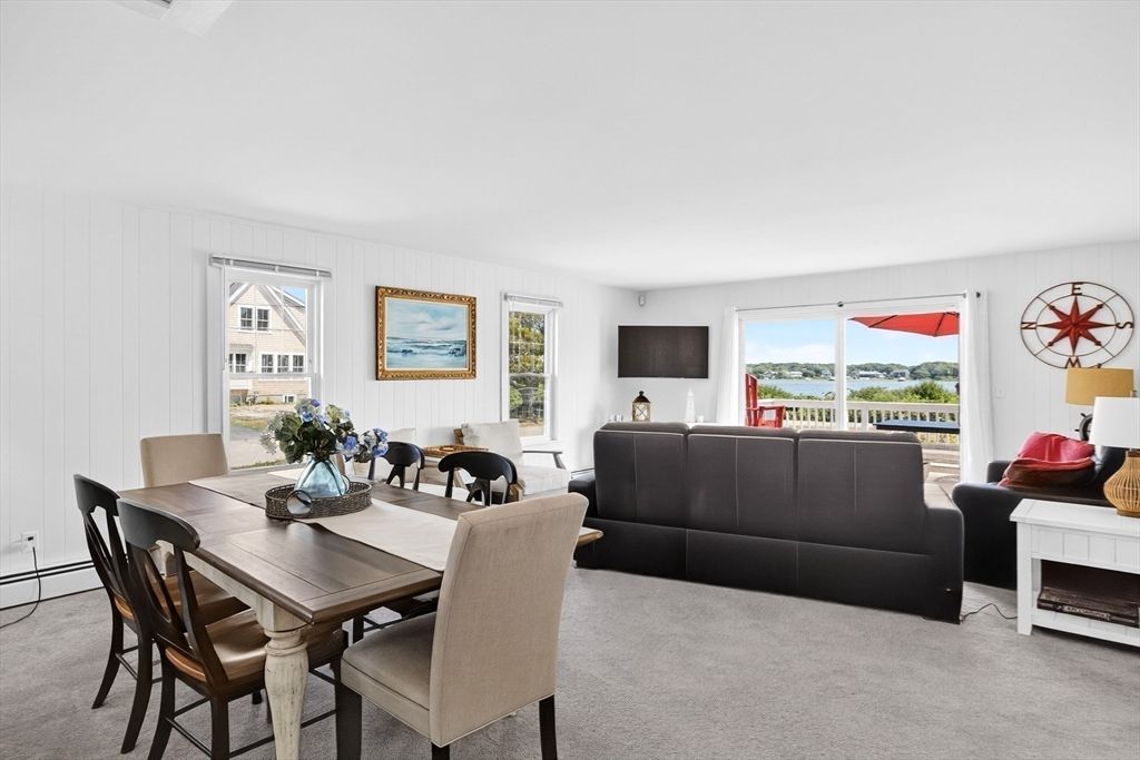 Dining room, Interior, Living room, Water