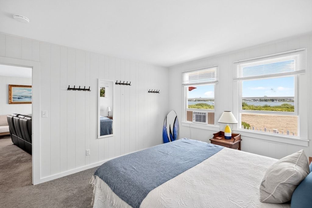 Bedroom, Interior, Water