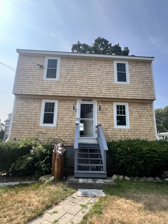 Exterior, Facade, Cape Cod