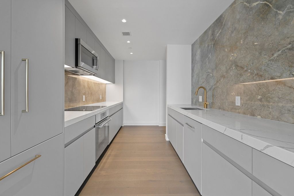 Interior, Kitchen, Recessed Lighting, Wood Texture Flooring