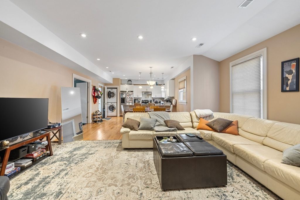 Interior, Kitchen, Living room, Pendant Lights, Recessed Lighting, Stainless Steel Appliances, Wood Texture Flooring